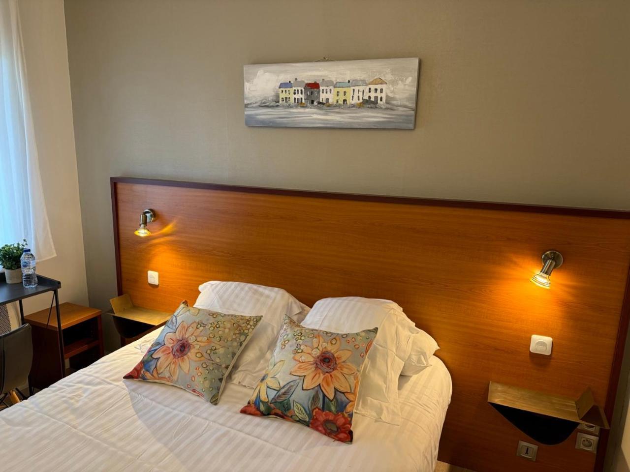 Hotel Capricorne Vendome Exterior photo