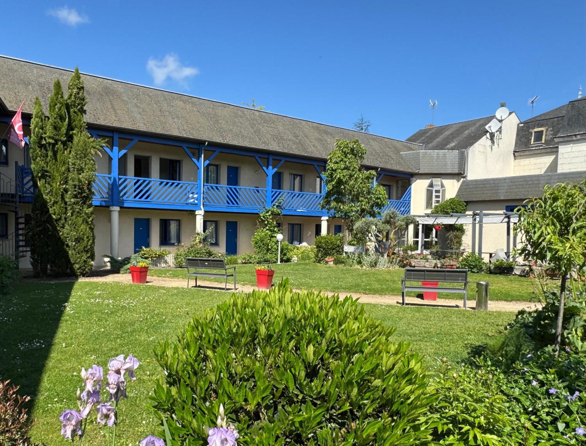 Hotel Capricorne Vendome Exterior photo