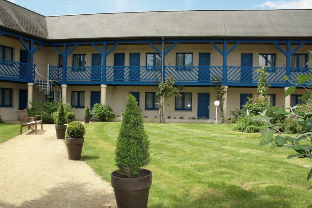 Hotel Capricorne Vendome Exterior photo